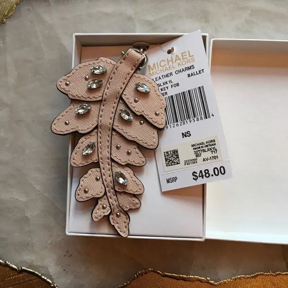 MICHAEL KORS Leather Charm!